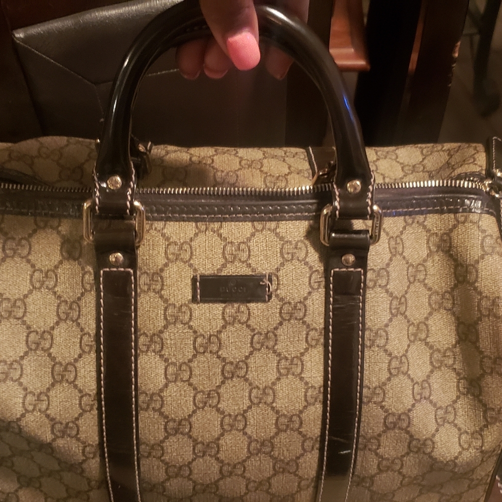 Authentic Gucci purse - Picture 10 of 16